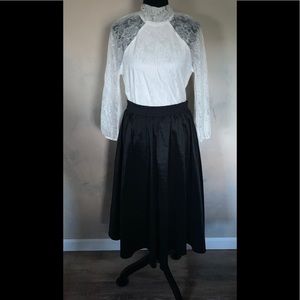 Eva Mendes lacey blouse